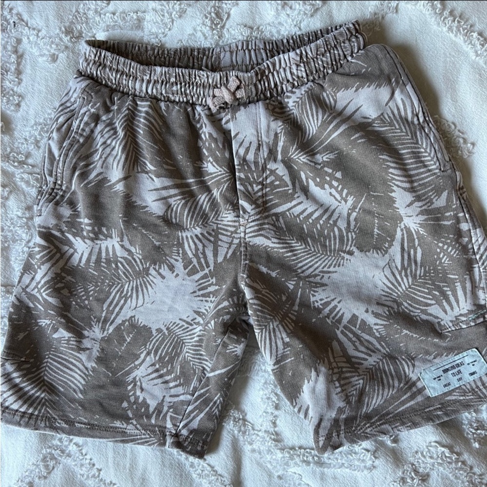 Boys Short Bundle - Picture 5 of 10